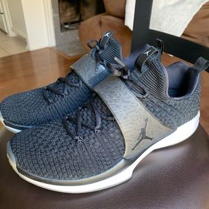 Basketball training shoes, Jordan. Size 12